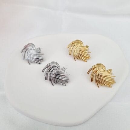 Ατσάλινα σκουλαρίκια