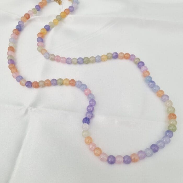 Μακρύ κολιέ με πολύχρωμες χάντρες - Image 1