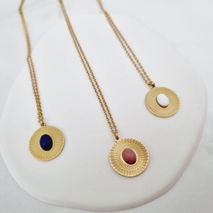 20240706_135847 Ατσάλινο κολιέ με στρόγγυλο στοιχείο με ημιπολύτιμο λίθο - Image 1