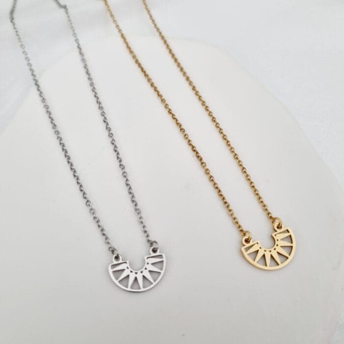 20240706_140414 Ατσάλινο κολιέ μισός ήλιος - Image 1