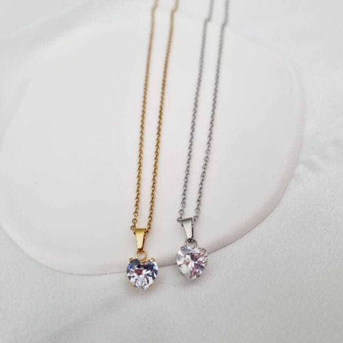 Ατσάλινο κολιέ καρδιά από διάφανο ζιργκόν - Image 1