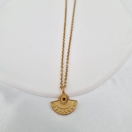 Ατσάλινο κολιέ με έθνικ στοιχείο