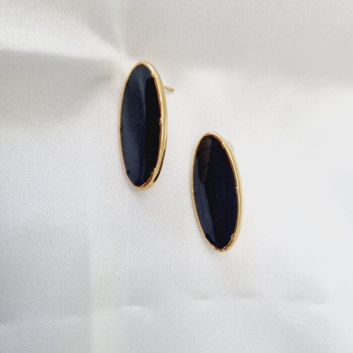 20241212_122759 Ατσάλινα οβάλ σκουλαρίκια με μαύρο σμάλτο - Image 1