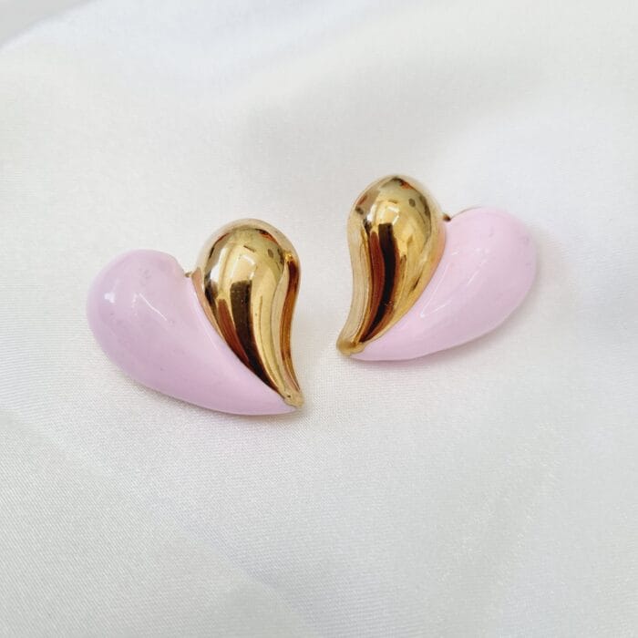 Ατσάλινα σκουλαρίκια καρδιές με σμάλτο - Image 1