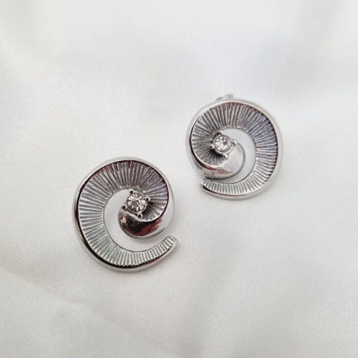 20241212_131237 Ατσάλινα σκουλαρίκια με διάφανα στρας - Image 1