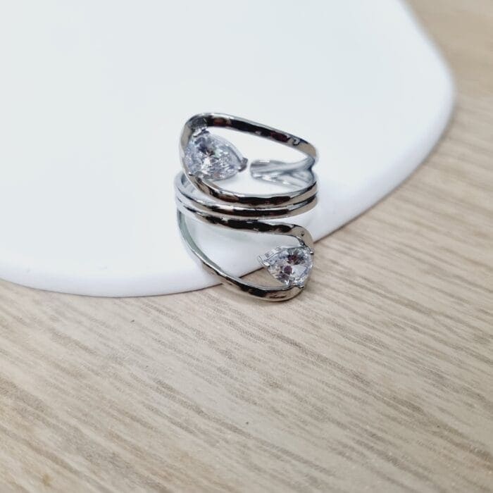 Ατσάλινο δαχτυλίδι με διάφανα στρας - Image 2