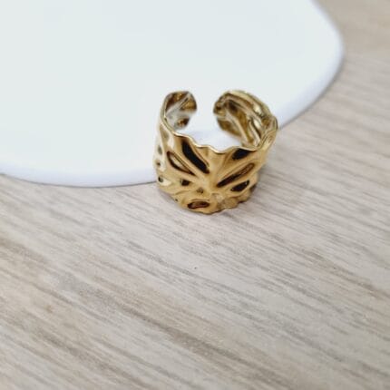 Ατσάλινο δαχτυλίδι τσαλακωμένο