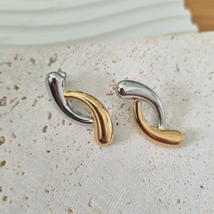 20250312_143257 Ατσάλινα σκουλαρίκια σταγόνες - Image 1