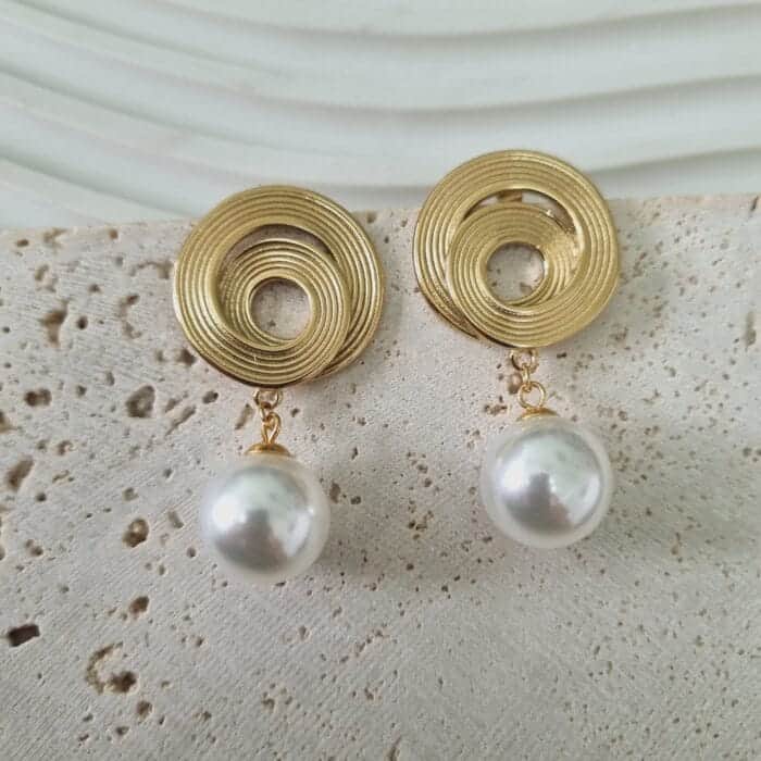 20250312_144703 Ατσάλινα σκουλαρίκια κρεμαστά με πέρλες - Image 1