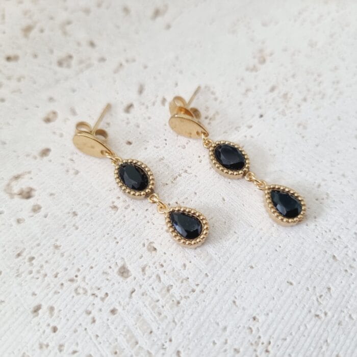 Ατσάλινα σκουλαρίκια κρεμαστά με μαύρα κρύσταλλα - Image 1