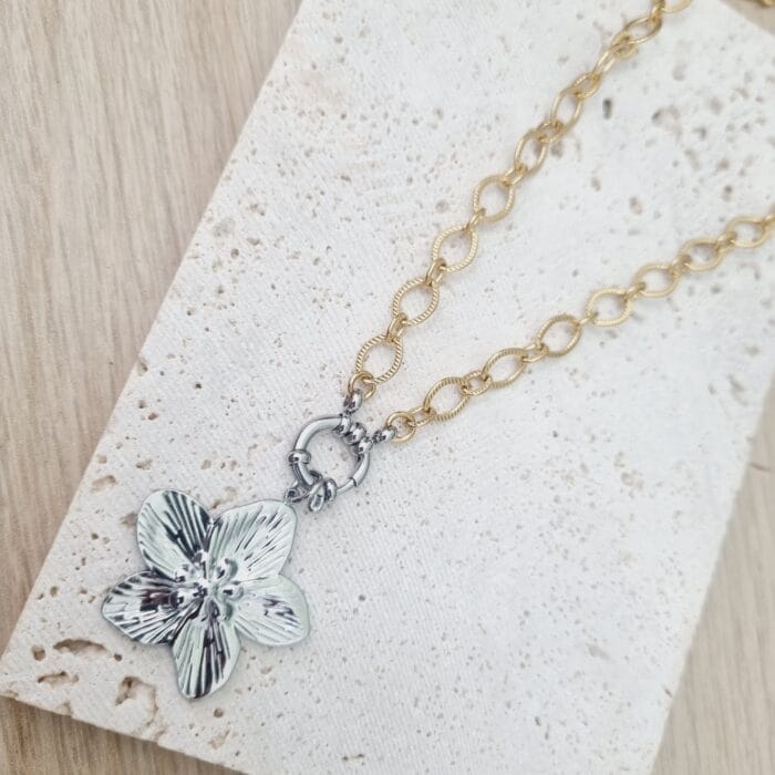 20250416_145045 Ατσάλινο κολιέ λουλούδι - Image 1