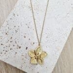 Ατσάλινο κολιέ λουλούδι