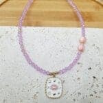 Κολιέ με κρυσταλλάκια και ατσάλινο στοιχείο με μάτι - Image 2