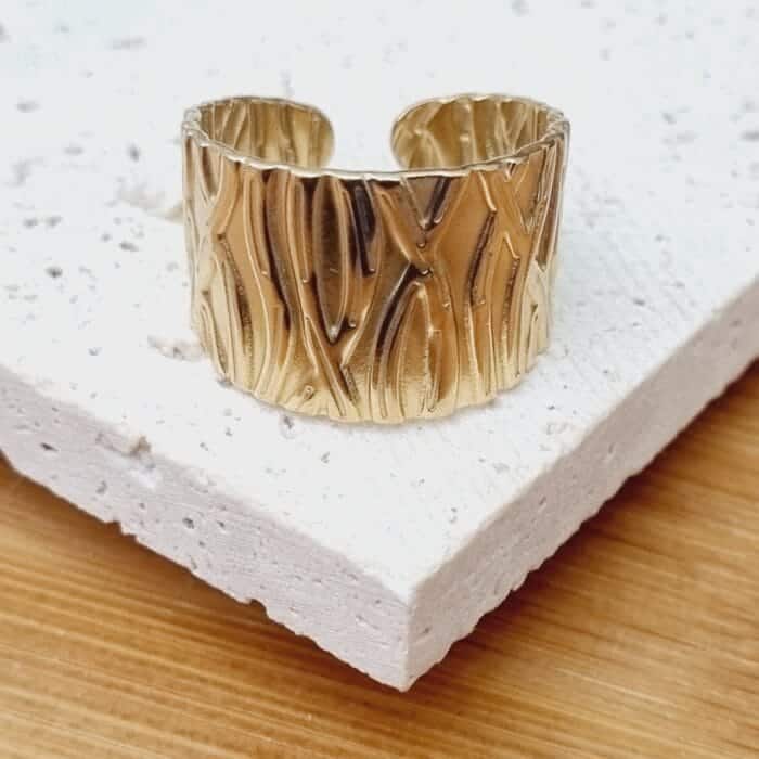 Ατσάλινο δαχτυλίδι ανάγλυφο - Image 1