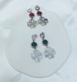 Ατσάλινα σκουλαρίκια τριφύλλια με στρας - Image 2