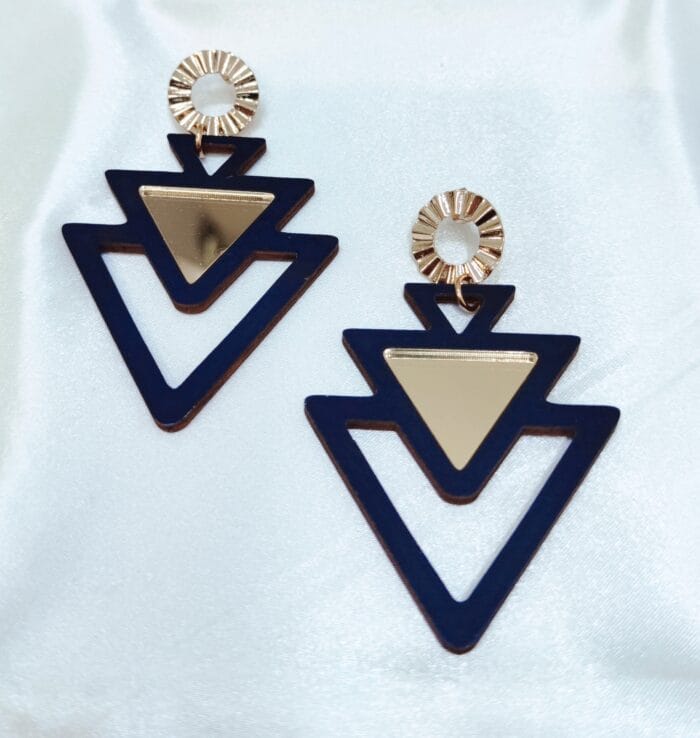 IMG_20231109_203711 Σκουλαρίκια μαύρα με χρυσό - Image 1