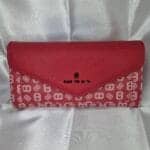 Κόκκινο πορτοφόλι