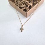 Ατσάλινο κολιέ με σταυρό με στρας - Image 2