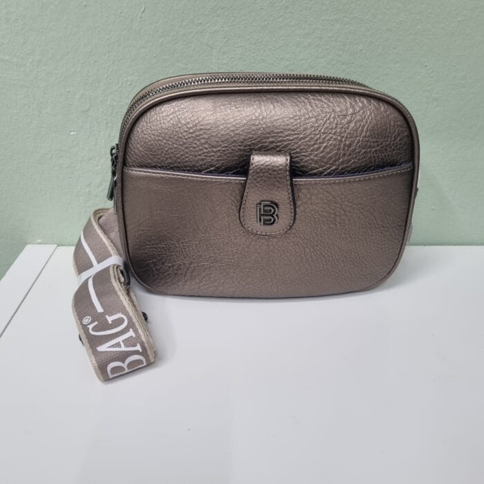 20251007_181032 Τσαντάκι χιαστί - Image 1