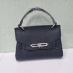 Τσάντα χειρός