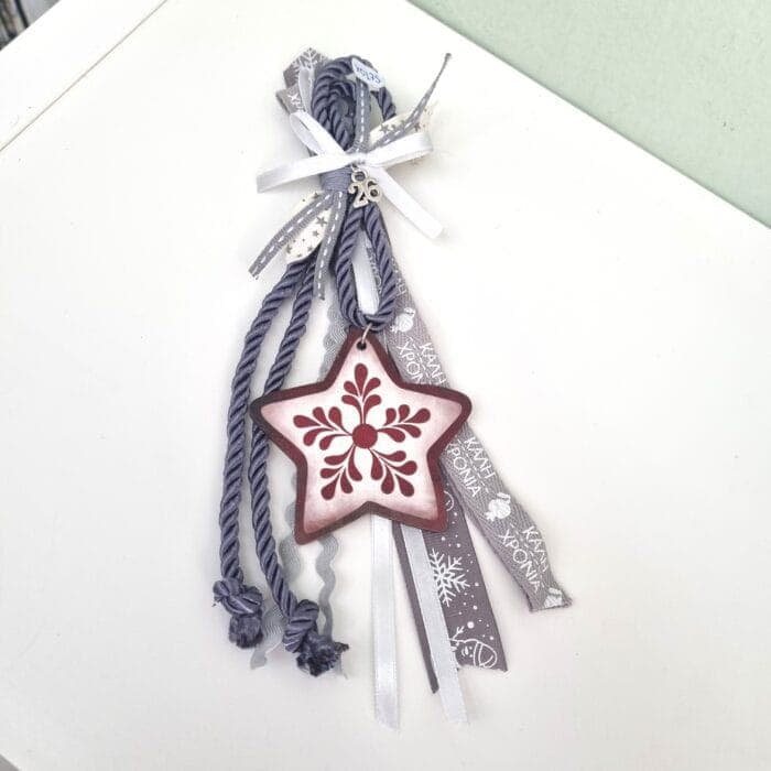 23 Κρεμαστό Γούρι 2026 - Αστέρι σε γκρι κορδόνι - Image 1