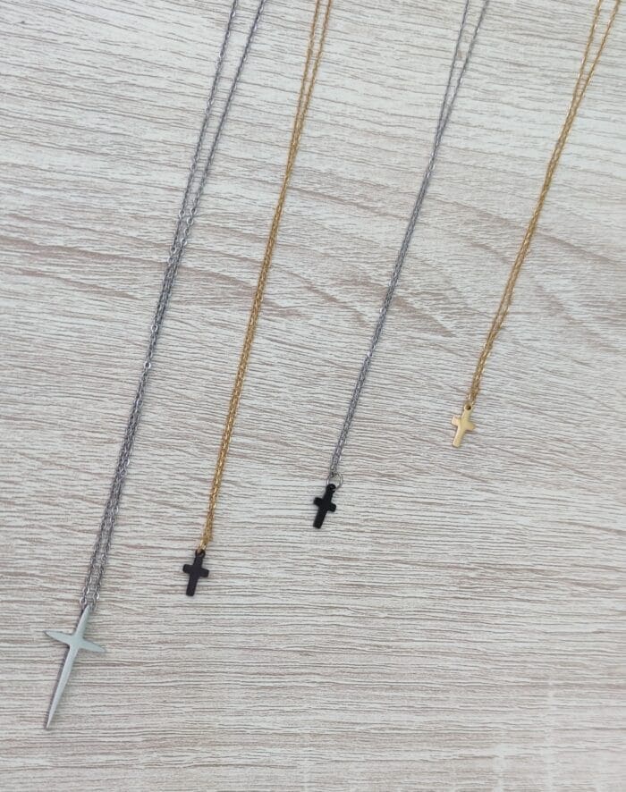 Ατσάλινο κολιέ με σταυρό - Image 1