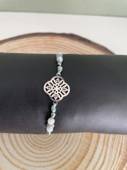 Βραχιόλι με ατσάλινο στοιχείο