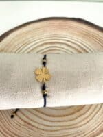 Ατσάλινο βραχιόλι με χρυσό τριφύλλι