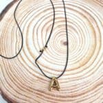 Μακρύ κολιέ με ατσάλινο μονόγραμμα Α