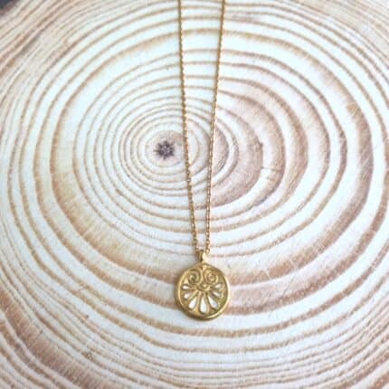 Κολιέ με στρόγγυλο στοιχείο