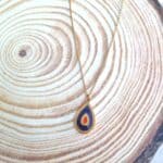 Κολιέ δάκρυ με δίχρωμο σμάλτο - Image 4