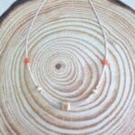 Κολιέ με κρεμ χάντρες και μαργαριτάρια - Image 4