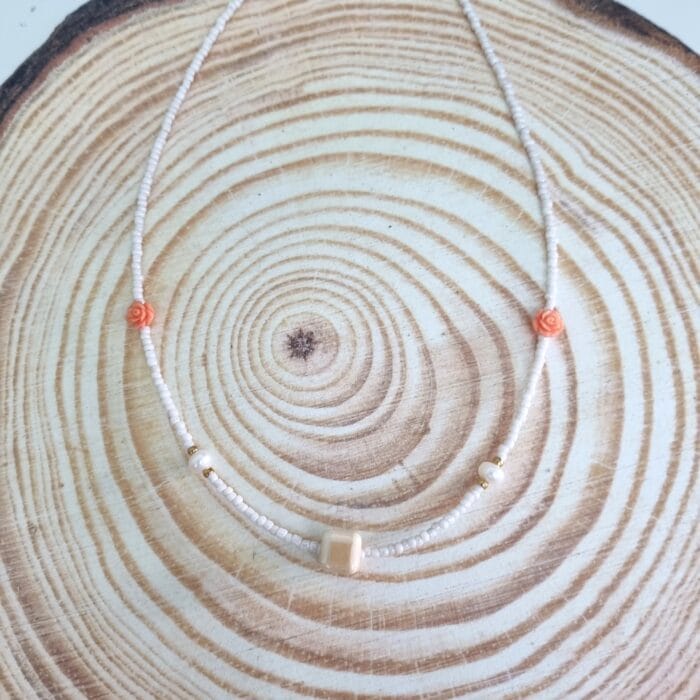 Κολιέ με κρεμ χάντρες και μαργαριτάρια - Image 4