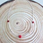 Κολιέ με κρεμ χάντρες και μαργαριτάρια - Image 3