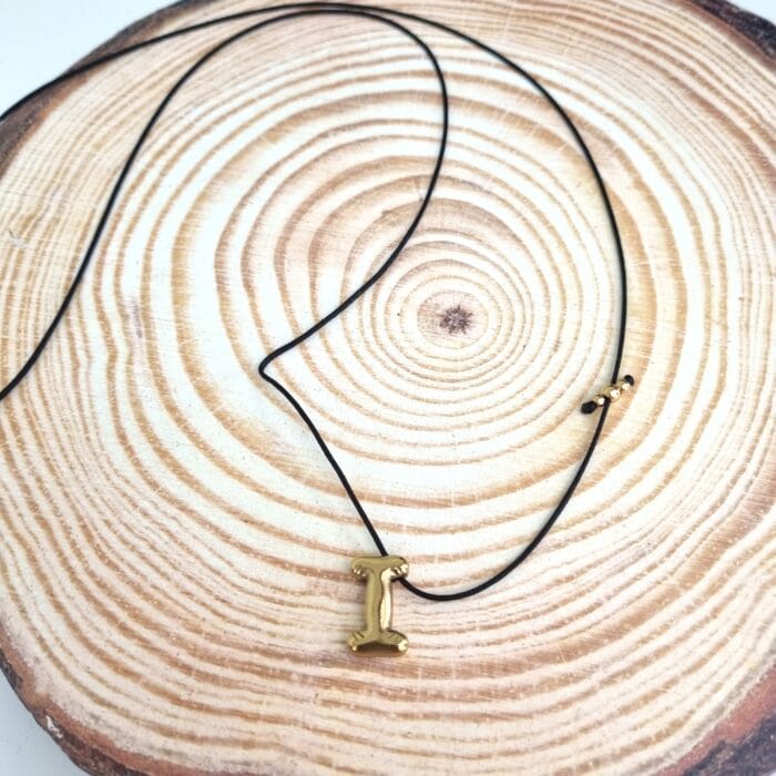 Μακρύ κολιέ με ατσάλινο μονόγραμμα Ι - Image 1