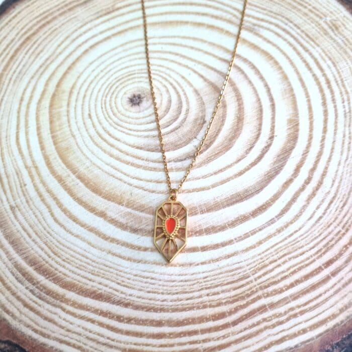 Κ142 Κολιέ με κρεμαστό στοιχείο με σμάλτο - Image 1