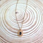 Κολιέ με κρεμαστό στοιχείο με σμάλτο - Image 3