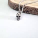 Ατσάλινο κολιέ με νεκροκεφαλή - Image 2