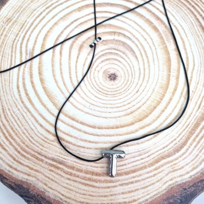 Κ28 Μακρύ κολιέ με ατσάλινο μονόγραμμα Τ - Image 1