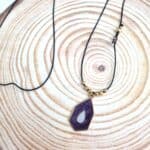 Μακρύ κολιέ με ατσάλινο στοιχείο - Image 2