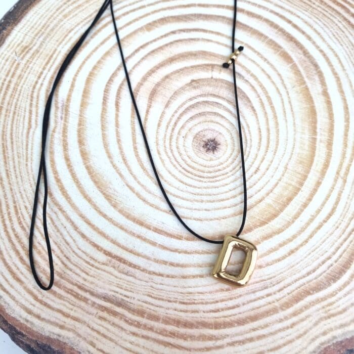 Κ6 Μακρύ κολιέ με ατσάλινο μονόγραμμα D - Image 1