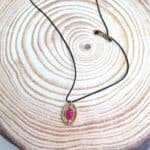 Μακρύ κολιέ με ατσάλινο οβάλ στοιχείο με ημιπολύτιμη πέτρα - Image 2