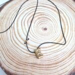 Μακρύ κολιέ με ατσάλινο μονόγραμμα Ε - Image 2