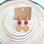 Κρεμαστά σκουλαρίκια με τετράγωνα κρύσταλλα και φλουριά