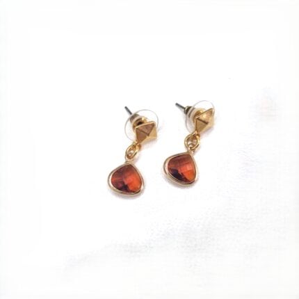 Μικρά κρεμαστά σκουλαρίκια σταγόνες με κρύσταλλα