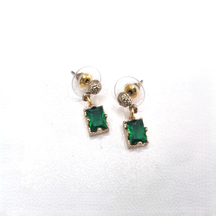 Σ86 Μικρά κρεμαστά σκουλαρίκια με τετράγωνα κρύσταλλα - Image 1