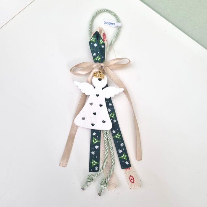 104 Κρεμαστό Γούρι 2026 - Άγγελος με φυστικί κορδόνι - Image 1