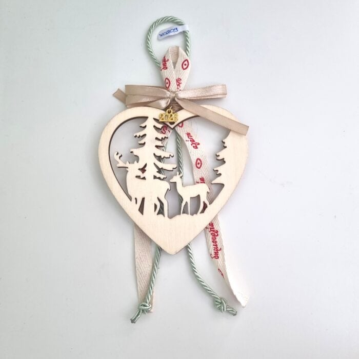 112 Κρεμαστό Γούρι 2026 - Καρδιά με φυστικί κορδόνι - Image 1