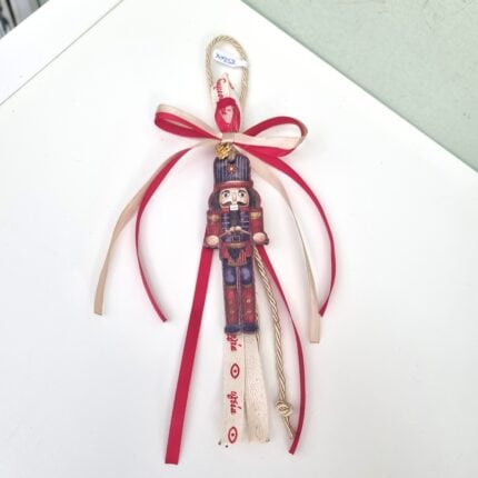 Κρεμαστό Γούρι 2026 - Καρυοθραύστης με χρυσό κορδόνι