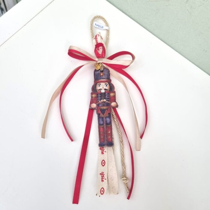 120 Κρεμαστό Γούρι 2026 - Καρυοθραύστης με χρυσό κορδόνι - Image 1